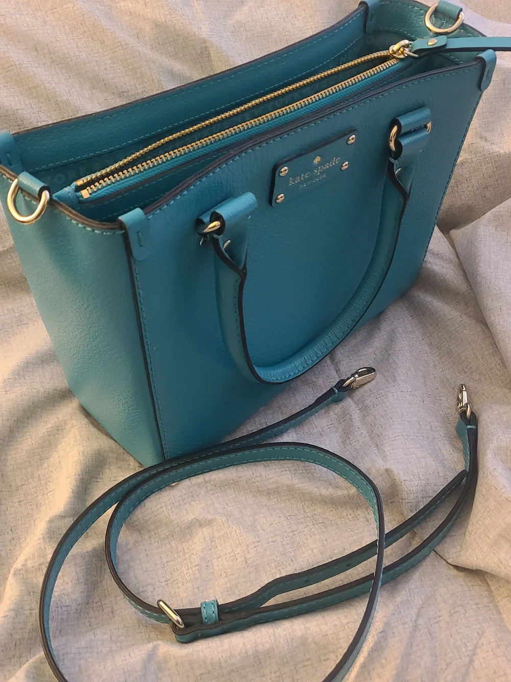 kate spade Teal Pebbled Leather Purse with Gold Hardware